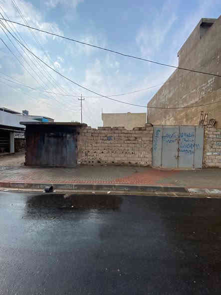 قطعة أرض ركن تجارية للبيع 
الموقع : سايدين كراج البلدية قرب محلات ولي عجم
طابو ملك صرف
المساحة : 250 متر مربع  
الواجهة : 12.5 متر

للتواصل : *********** - *********** 📞

📍عنوان المكتب : الفلكة مقابل عماد السماك
