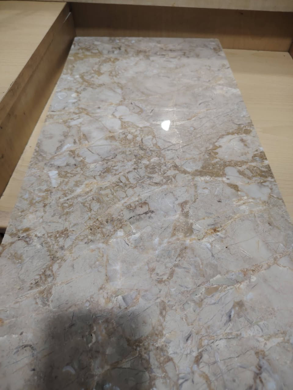 يراني البيع كميه محدوده عندي 60×30 سعر المتر ب 7وبيه مجال المكان بغداد رقم ***********
