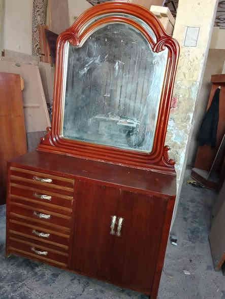 للبيع غرفه صاج احطاطه سعرها 450 وبيها مجال العنوان سامراء جبيريه الثانيه مقابل  جبيريه الثالثه شارع الحدادين للاستفسار ***********
