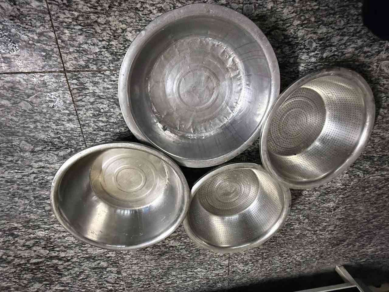 للبيع جداري ستيل/ عجانه/ سبلت طن ونص/ راوتر / نانو/ دي في ار/ ونواعم التواصل خاص


**إذا كنت صاحب هذا الإعلان وتريد حذفه لأي سبب، رجاءا أرسل رسالة إلى الدعم الفني**