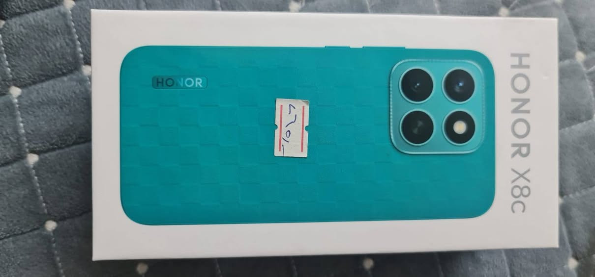 السلام عليكم ...
🟥  هاتف Honor x8c
🟥 مُستعمل مدة قصيرة جدا، وهاتف شغال مابي اي عيب
🟥 الذاكرة الداخلية : 256G
🟥 RAM 8G 
🟥 دبل سيمكارت + بطاقة خارجية
🟥 كامرتين واضحات جدا
🟥 فلاش قوي

✅ FACE ID شغال
✅ بصمة اصبع شغالة

❗️ الهاتف مامبدل اي شي بي ولا مفتوح

السعر :  250 الف د.ع

📍 الفلوجة - الجغيفي الأولى.

للتواصل والأستفسار  ***********
