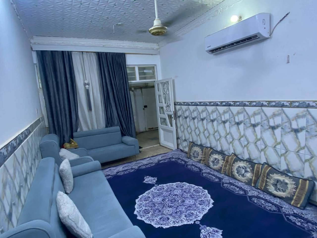 مكتب بركات المصطفى للعقارات 
موقع المكتب 📍 حي النداء شارع جامعة الكفيل عمود 23 

السلام عليكم بيت للبيع بحي النداء 
مطلوب للمصرف 97 💲

التطلوعة 40 مع المجال 
الاقصاد الشهري 438 الف 

تفاصيل البناء 
100م طابقين 3 غرف نوم وصالة ومطبخ واستقبال بناء صب درجة اولى 
موقع البيت: منطقة ال 47 خلف شارع المكاتب


**إذا كنت صاحب هذا الإعلان وتريد حذفه لأي سبب، رجاءا أرسل رسالة إلى الدعم الفني**