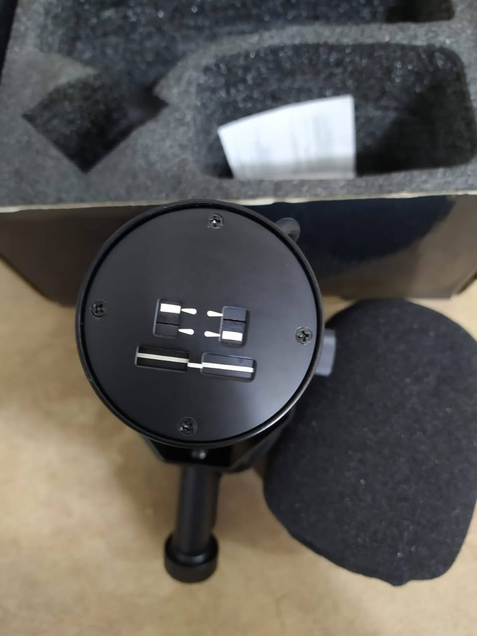 مايك احترافي ماركة SM7B جديد بالكارتون السعر ٥٠ متوفر توصيل لجميع محافظات العراق


**إذا كنت صاحب هذا الإعلان وتريد حذفه لأي سبب، رجاءا أرسل رسالة إلى الدعم الفني**