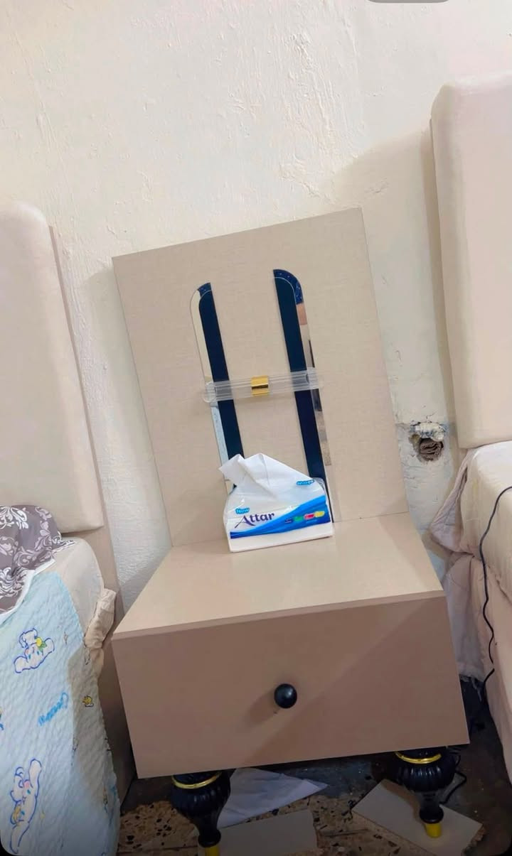 سلام عليكم غرفه شبابيه جديده ماصار شهر من شديتها رايده ابيعه او كنتور صاج ثكيل


**إذا كنت صاحب هذا الإعلان وتريد حذفه لأي سبب، رجاءا أرسل رسالة إلى الدعم الفني**