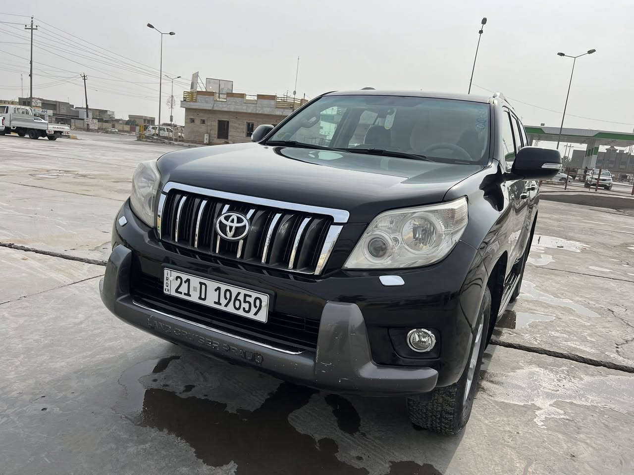 للبيع برادو 2012 كفاله كارتون السياره كله بلادي 
مكفوله حته الدعاميات سياره كلش جديده ممتعوبه ابد ونضيفه كلش 
مكينه ٢٧٠٠ 
السياره ب اسمي تحويل ثاني يوم 
سياره كامله لل اخير گير مكينه حداديه كله مكفول 
السعر 245 
***********
مكانه ديوانيه
