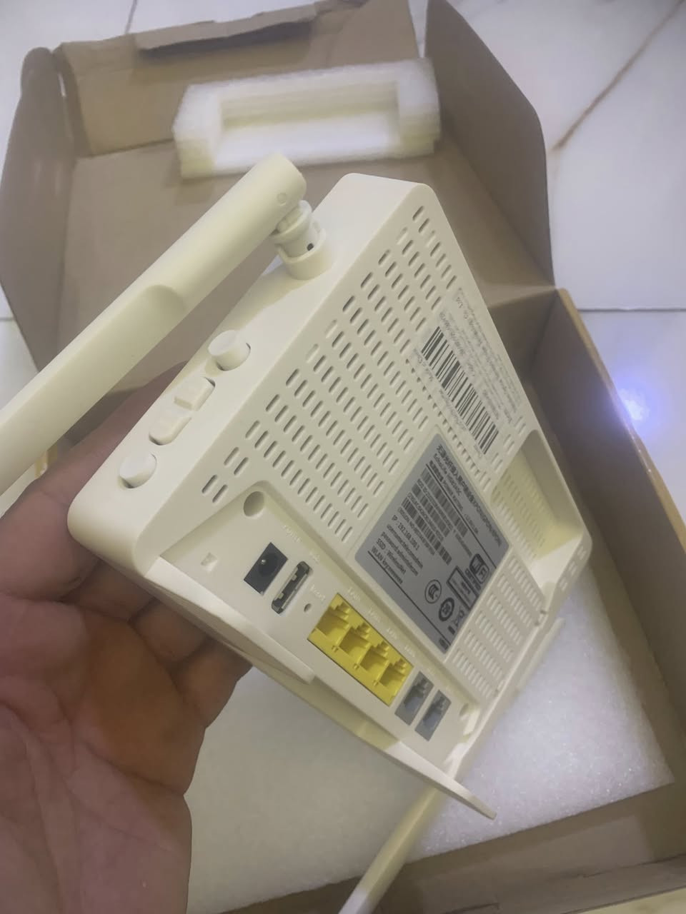 راوتر بهذا الشكل بي منفذ كيبل ضوئي ب20


**إذا كنت صاحب هذا الإعلان وتريد حذفه لأي سبب، رجاءا أرسل رسالة إلى الدعم الفني**