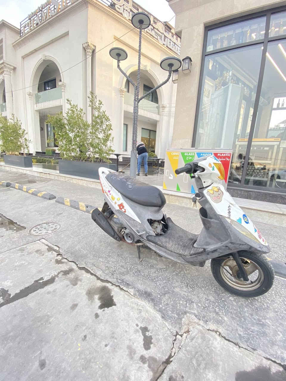 ماكس عدله صارله ١١ يوم نازله من الرمبه كامله ما بيه ولا نقص مكفوله من كل شي ولوصل مال معرض موجود شوفه جوه 
المكان / دوره حي الصحه 
الرقم / *********** فقط واتساب
