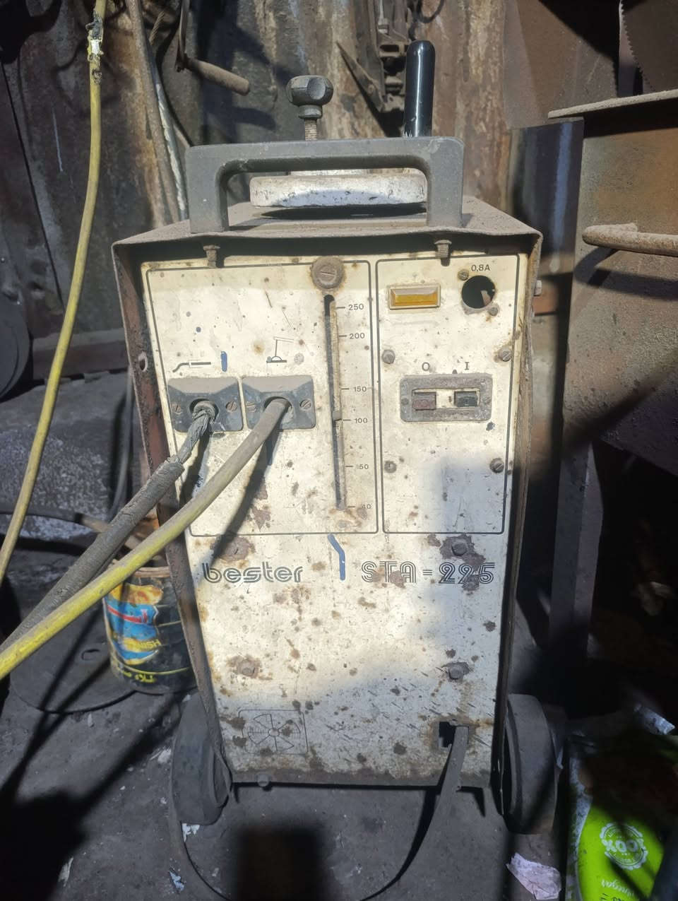 اسلام عليكم مكينت لحيم سنكل وكتر كبير اتريفز وكتر صغير سنكل وكوسره ععد اثنيد كبيره وكوسره صغيره وكتر غايش الكل شرط الشغل بس كتر العايش متروك السعر مليون ونص بيهن مجال  الشراي مكاني بصره ابو الخصيب ***********
