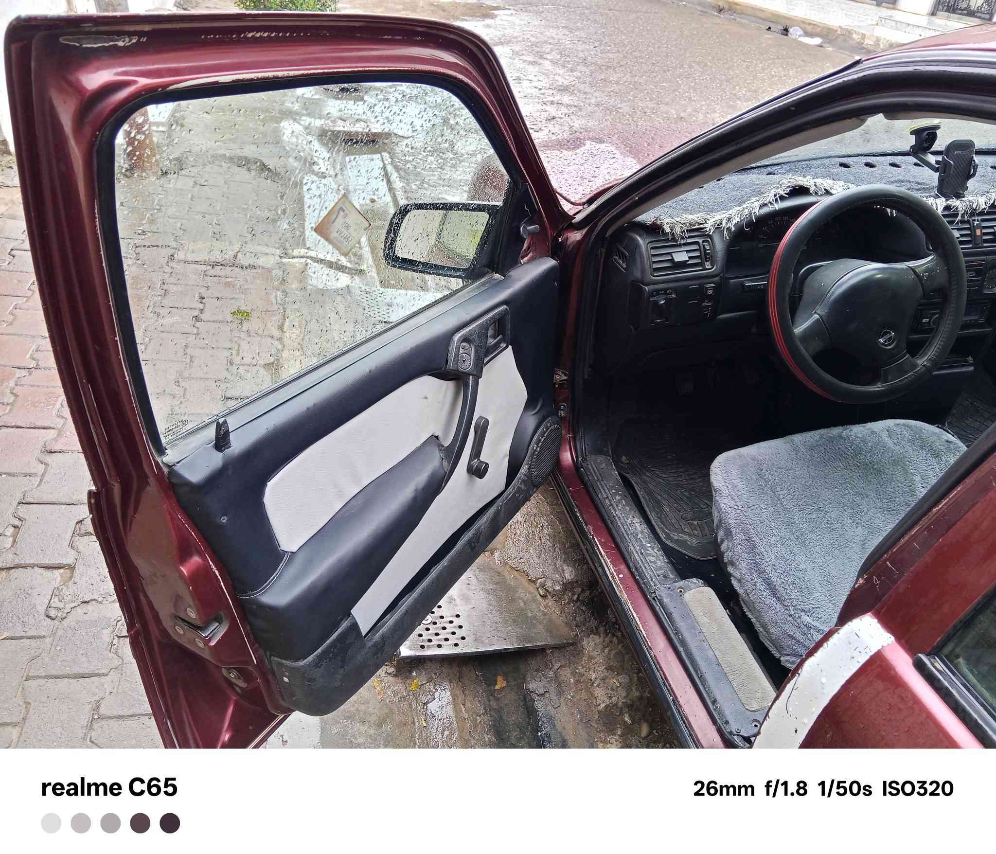 سلام عليكم فكتره موديل 1991 محرك 1800 سياره نظيف محرك كير بشرط تايرات 70 بل 100 رقم كركوك مشروع وطني شرط التحويل والسعر 36 بي مجال للطيبين *********** الشراي يتصل
