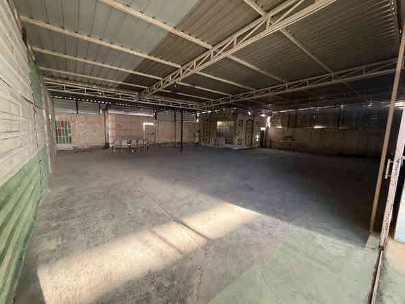 📢 مخزن كبير للإيجار – فرصة ممتازة!
للإيجار مخزن واسع جداً وبموقع مميز في مركز المدينة الرمادي مقابل كوفي روتانا على سدة 
المخزن محكم ضد مياه الأمطار ومزوّد بنظام كاميرات مراقبة لزيادة الأمان.

📦 تفاصيل المخزن:
 • يتكون من جزئين بمساحات مناسبة لمختلف الاستخدامات.
 • يحتوي على مكتب، يحتاج فقط إلى ترتيب وتنظيف بسيط بسبب وجود بعض الأغراض.
 • مناسب للتخزين التجاري أو اللوجستي.

📍 الموقع ممتاز وسهل الوصول
فرصة رائعة لمن يبحث عن مخزن جاهز وآمن.

للاستفسار والتواصل يرجى الاتصال على الرقم الموضح 👇
 *********** 📞
