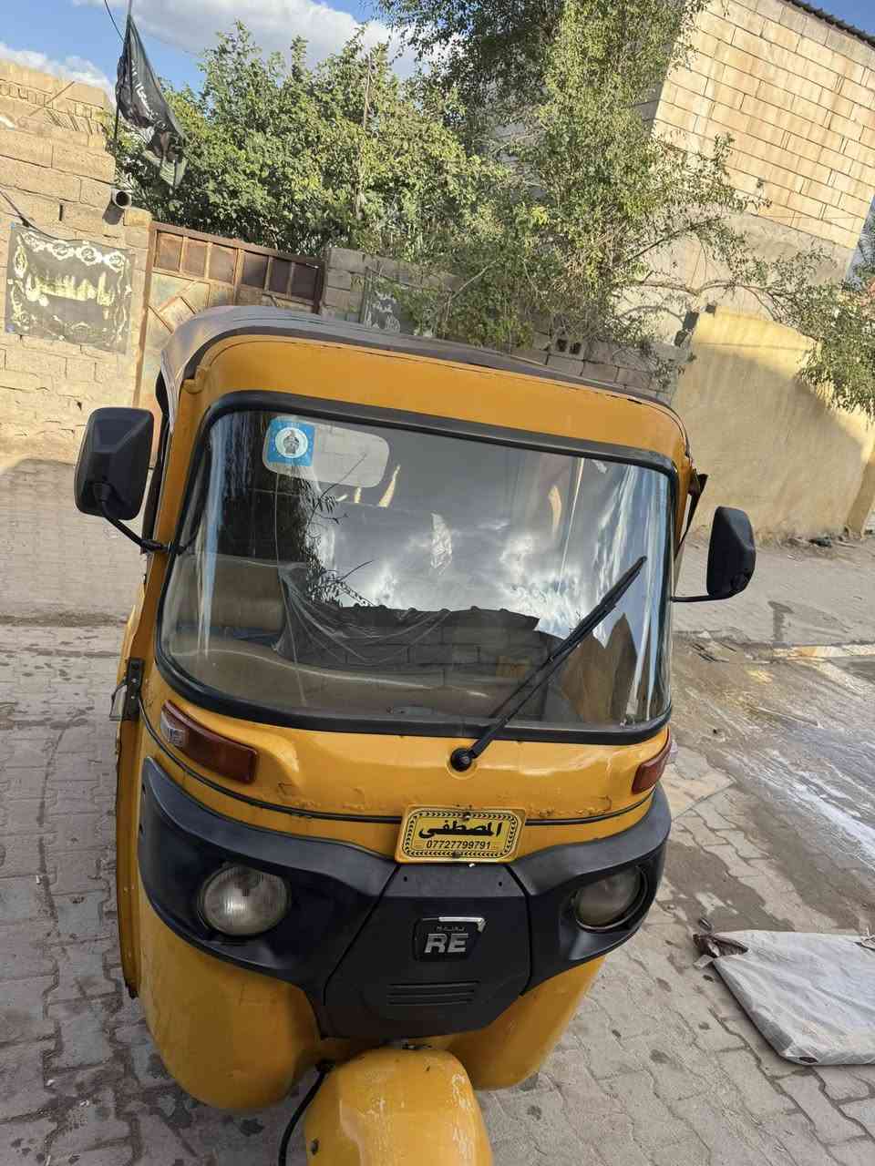 سلام عليكم تكتك ١٩لبيع مكان قرنه شرش سعر (اربعه وخمسميه ٤٥٠٠٠)وبيه مجال قليل تكتك مانقصه شي مال شغل مكينه مجفته تجفيت شركه وكله اصلي ولبدي شوف عين بيه ضربات خفيفه رقم ***********اتصال واتساب ***********
