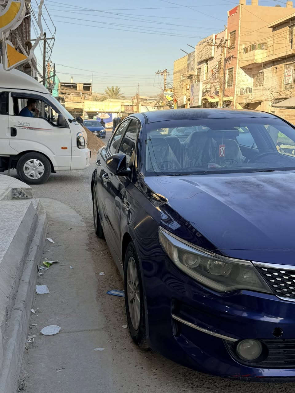 السلام عليكم كيا اوبتما 2016 للبيع 
سياره خير من الله مكينه 1600 تيربو  يعني لا دوانز ولا صرف بانزين (تريد وكاله تريد تحويل ) حادث سياره جاملغ وحافه مال باب جاملغ تبدل وباب معدل مكانه بدون فتح سونر مرفوق بصور 
*********** ابو ادم
