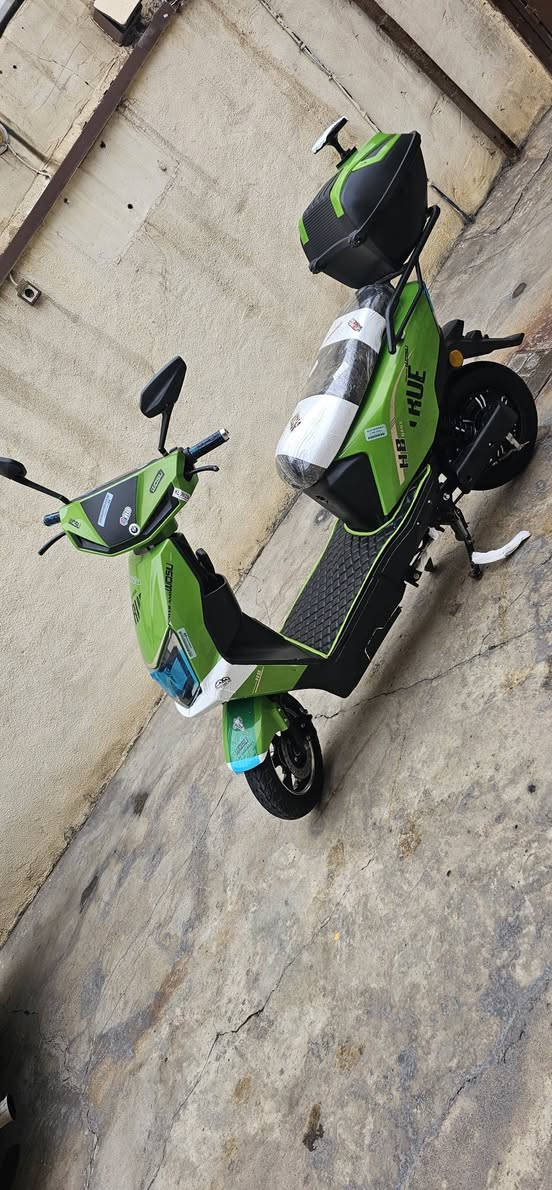 السلام عليكم 
مطور للبيع N8
بطاريات 5شرط انطيك 
ملف 2000
وايرمنيه كلها شغاله 
سماعه حاكيه
3نمره 
سرعه 55حقيقي
موصفات معروفه 
عنوان موصل الأيسر 
#السعر525 وبي مجال 
***********
