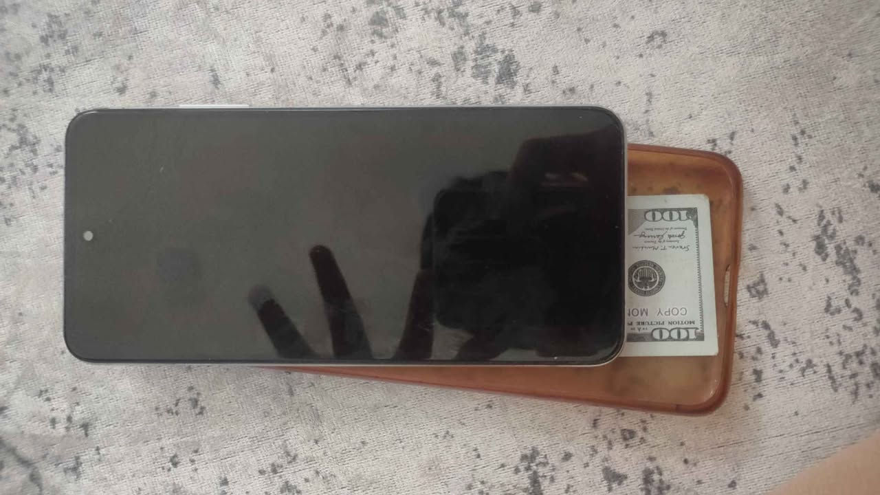 السلام عليكم جهاز ريدمي نوت 10 5g جهاز نضيف بطاريه 6000 ذاكره 124 عشوائيه 6 الجهاز 90هرتز الشاشه مشاكله فقط من تعلي الضوه كلش تكوم تلمض الشاشه السعر 70وبي مجال مكان ناصريه مركز ناصرية, ذي قار


**إذا كنت صاحب هذا الإعلان وتريد حذفه لأي سبب، رجاءا أرسل رسالة إلى الدعم الفني**