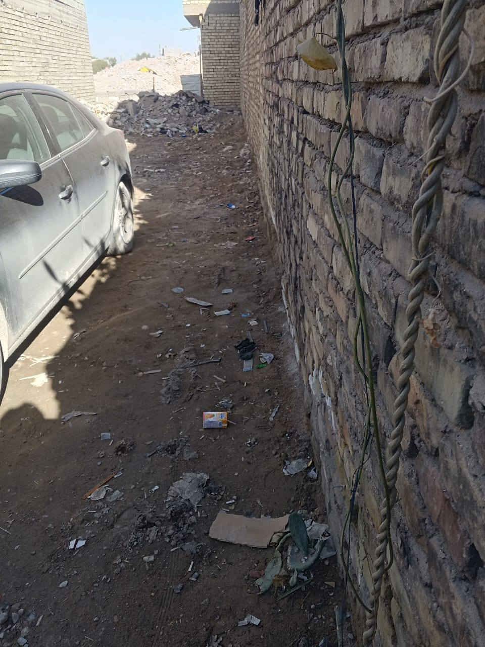 باثنين على تسعه قطعه 100 متر للبيع***********
