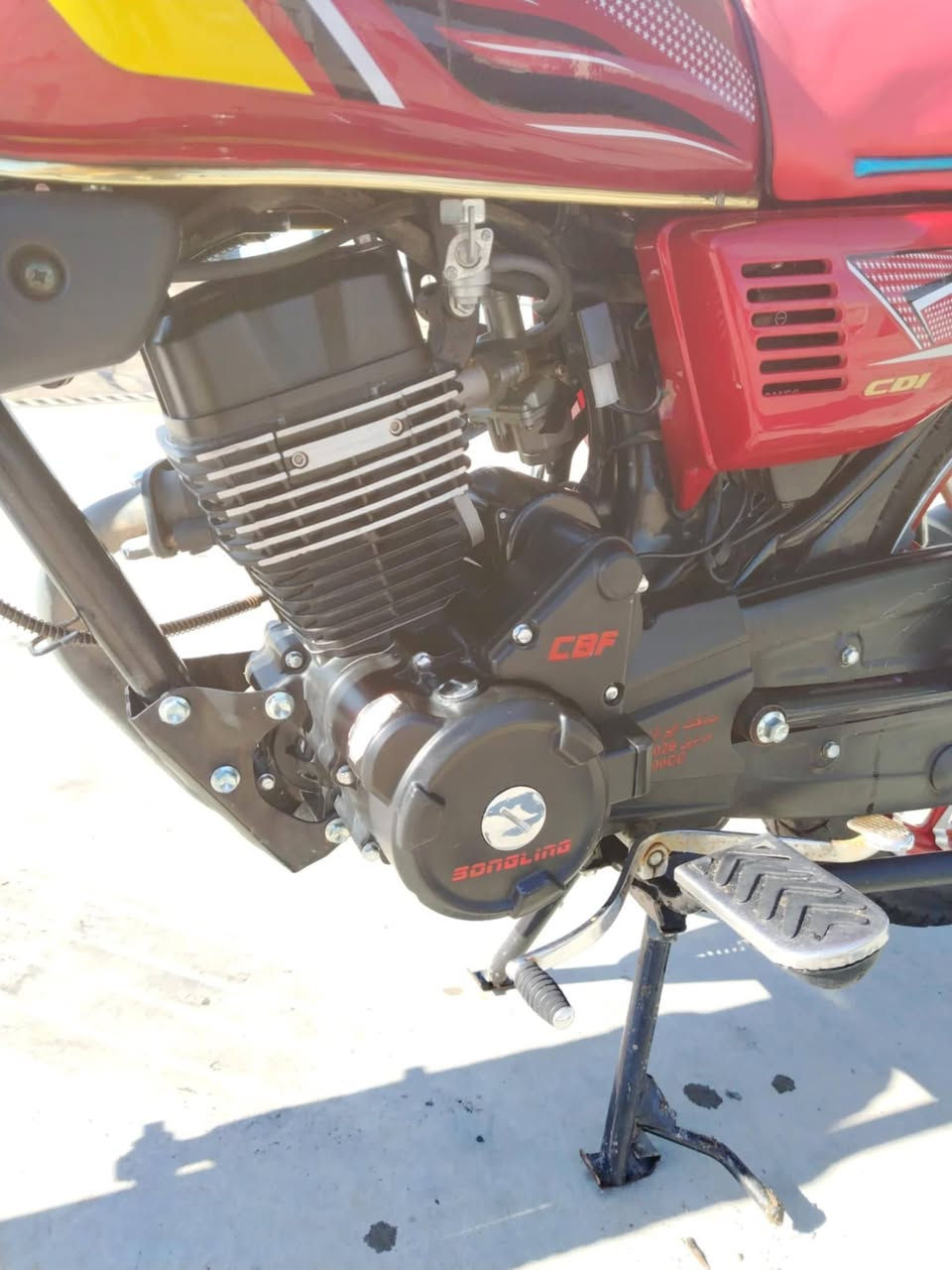 دراجة سيفان موديل 26 اخت الجديدة مكفولة محرك ٢٠٠  Cpfضاغطة وزنجيل دراجة مكفولة من الطخة والدعمة كلها شغالة اوراق كاملة للبيع ب٨٢٥ بيها مجال للشراي مكاني بعقوبة جسر خرنابات ***********
