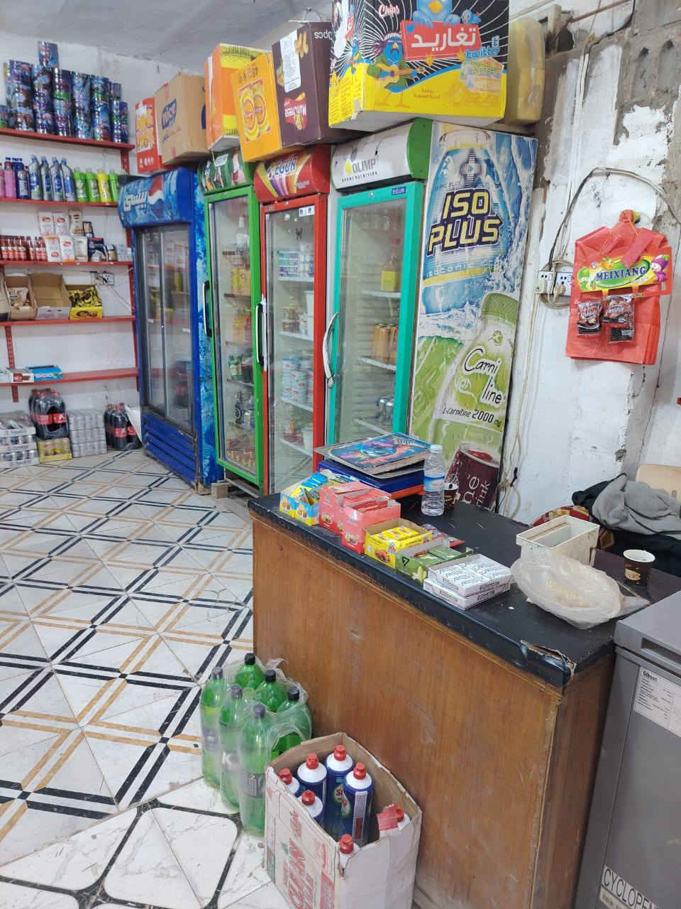 محل للبيع بكل محتوياته المواد الغذائية والبرادات ومجمدات والسبلت كله جديد اني مؤجر من صاحب الملك و باقي من الايجار ثلاث اشهر للتواصل الاتصال على هذا الرقم (***********) اتصال وواتساب  مكلف بالنشر 

موقع المحل الشارع العام نزلة شارع ال بوفاسة مجاور ملعب شهداء سبايكر
