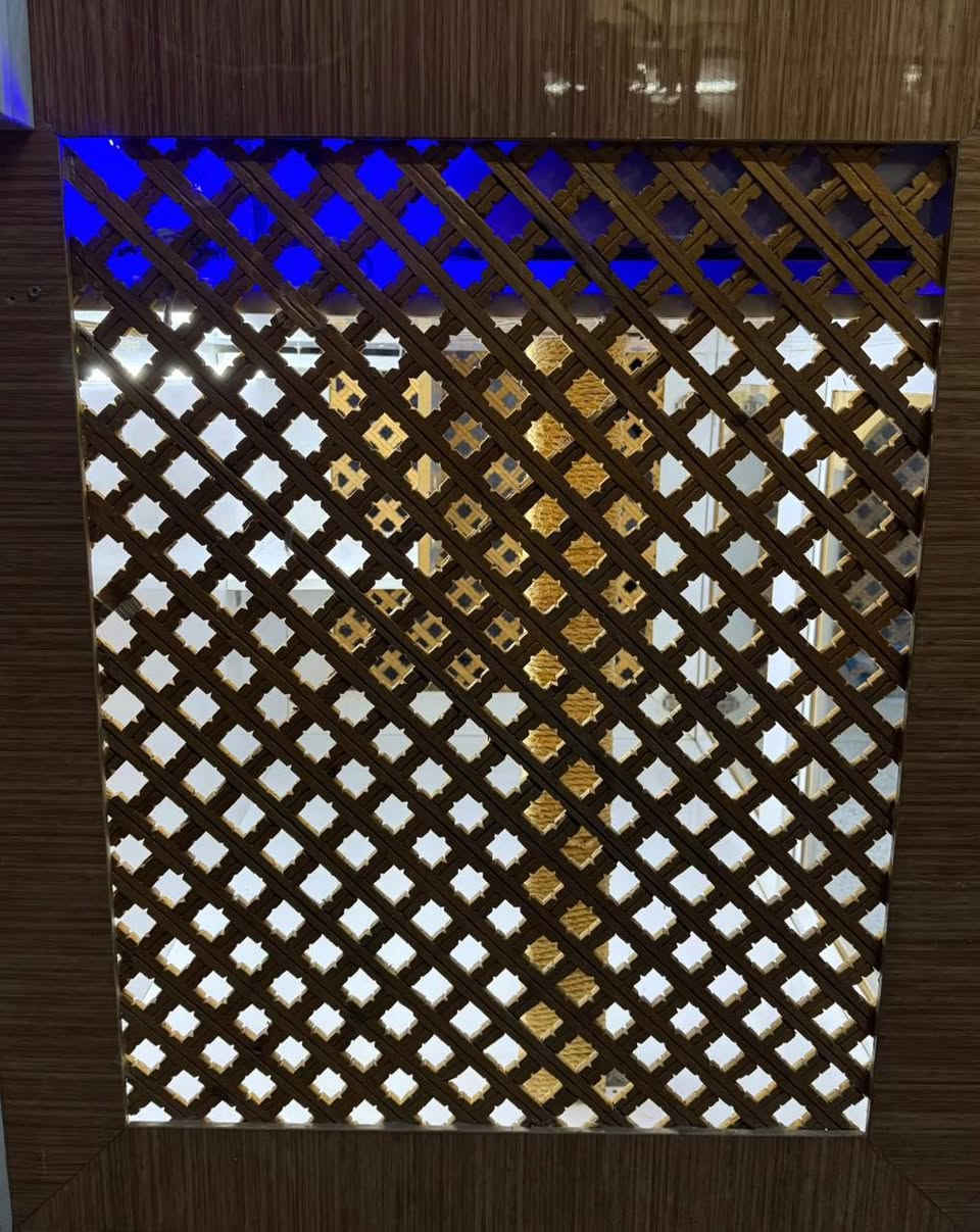 السلام عليكم
قفص ديكور وجميل جداً للقطط او الكلاب 🐈🐕‍🦺

نوع الخشب بلوك ايطالي ➕الجوانب نقش مشبك مغربي

القياسات

الطول  متر 

العرض متر وربع 

النزال  متر 

بغداد 📍

للستفسار اكثر خاص


**إذا كنت صاحب هذا الإعلان وتريد حذفه لأي سبب، رجاءا أرسل رسالة إلى الدعم الفني**