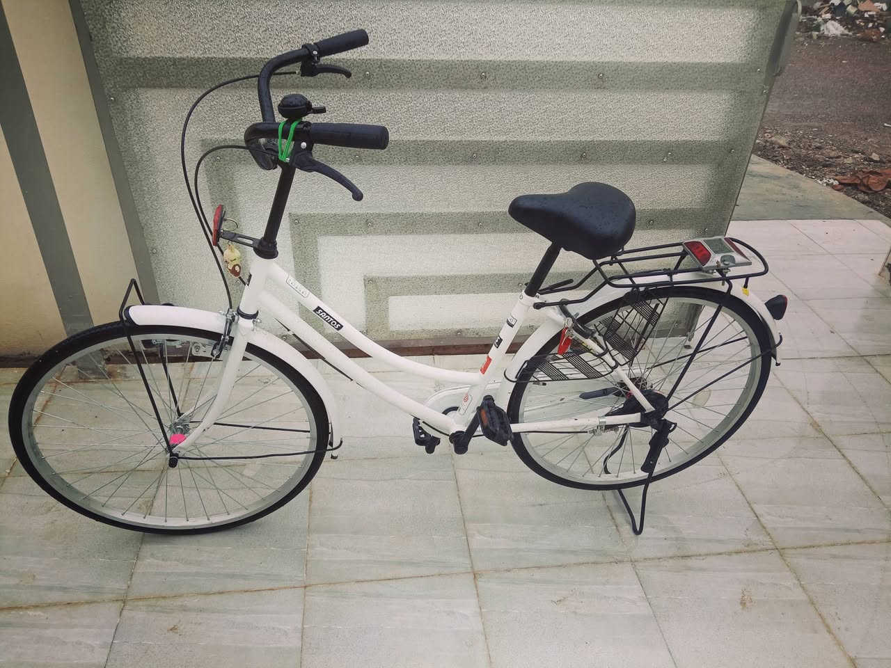 سلام عليكم باسكل للبيع باسكل جديد السعر ١٠٠ قفل قفل مكاني ديالى بلدروز هاذة رقمي   
***********   باسكل  جديد جديد
