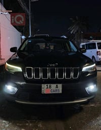 جيب شيروكي موديل 2019 رقم السياره بابل  ماشيه 105  مواصفات Latitued صو...