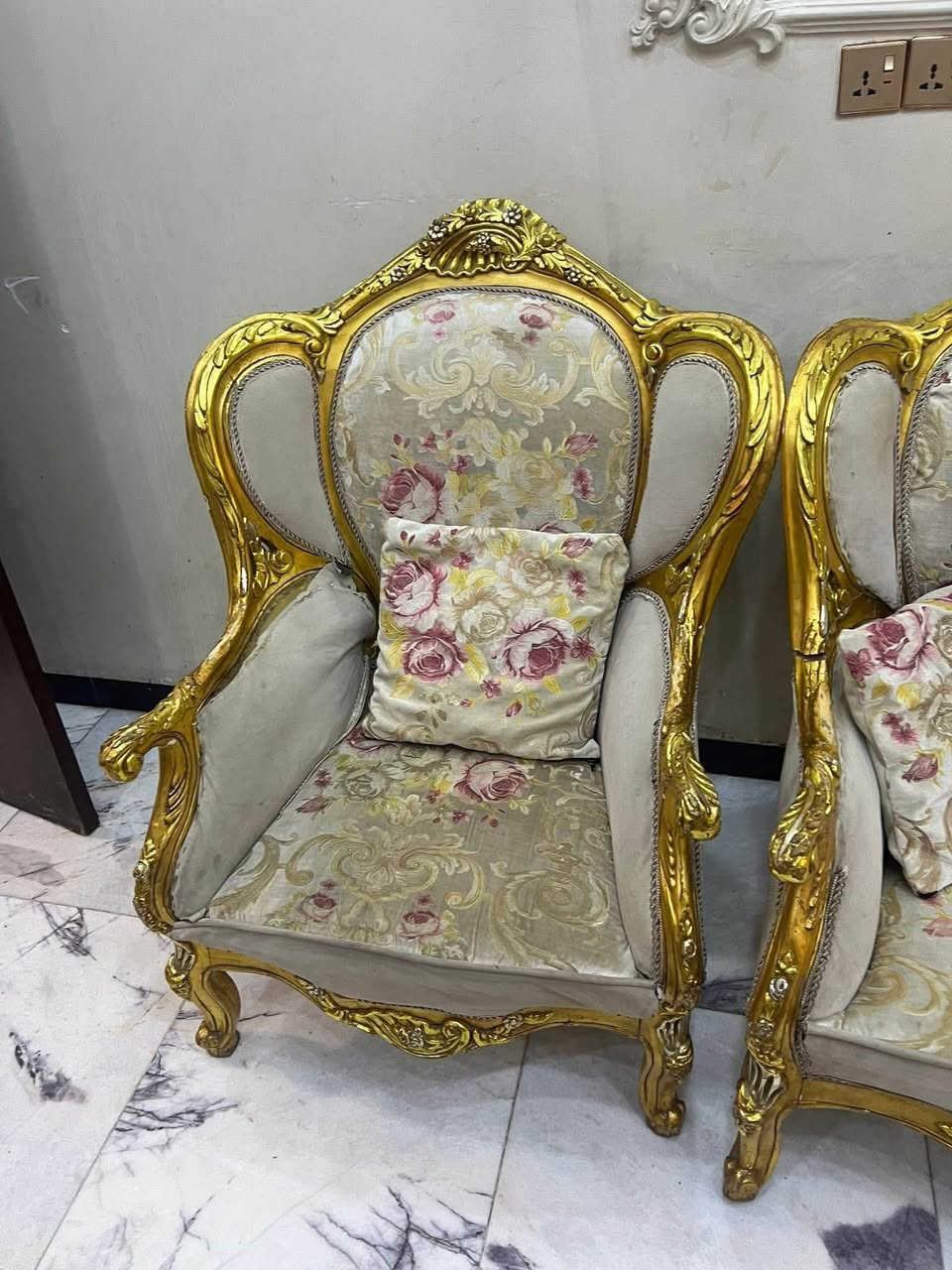للبيع تخم مصري 10 مقاعد بي اضرار بسيطة السعر 550الف  مكاني بغداد الغزالية الاستفسار ***********
