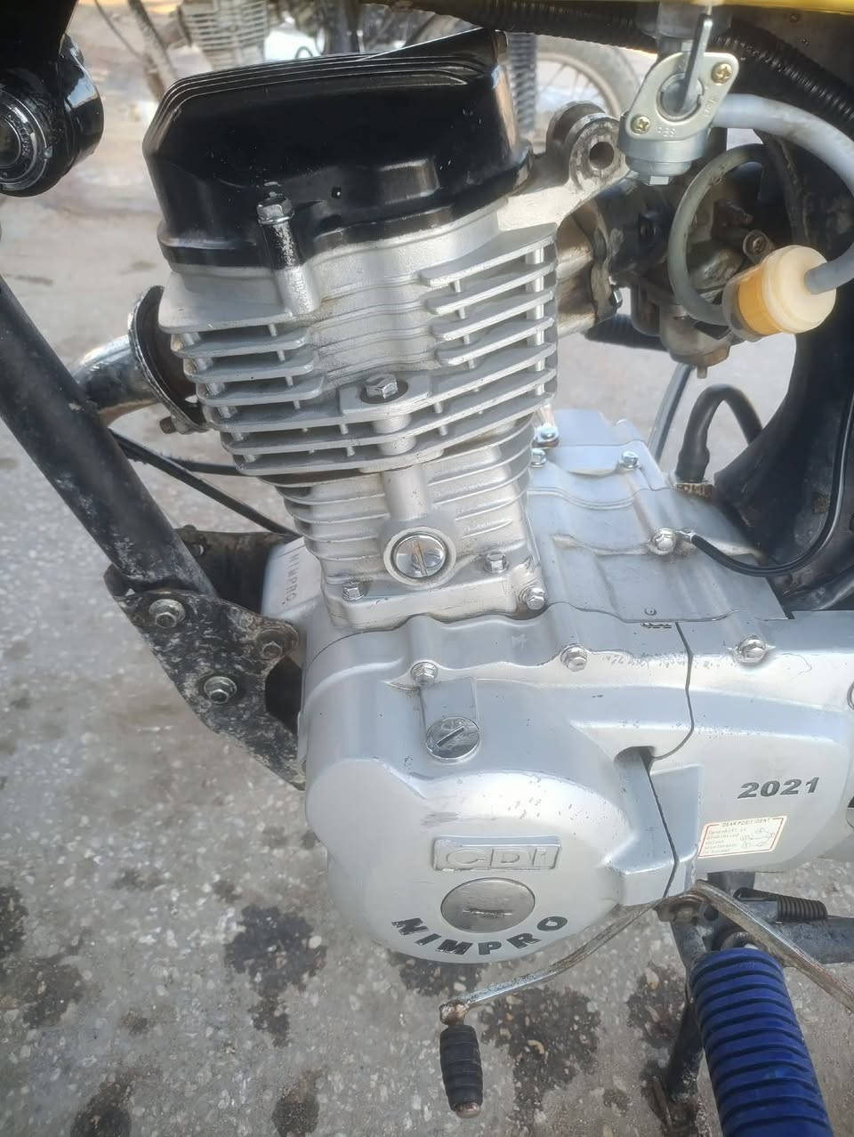 نامه برو 21 رقم وسنويه مداور ثاني يوم شاصي مديل 12كهربائيات شغاله برغي ماعوزه مكان  
 حي العسكري سعره 875بيه مجال حك الجيه ***********
