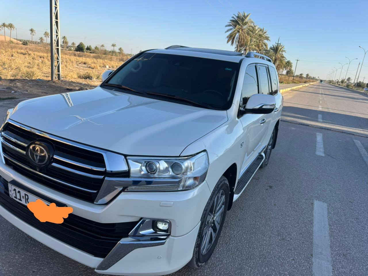 السلام عليكم لاندكروز ٢٠١٦ VXs أعلى فئه ماشيه ١٢٠ الف كفاله عامه رقم بغداد مميز مكفوله من الصبغ والتبديلل
***********السعر مناسب
