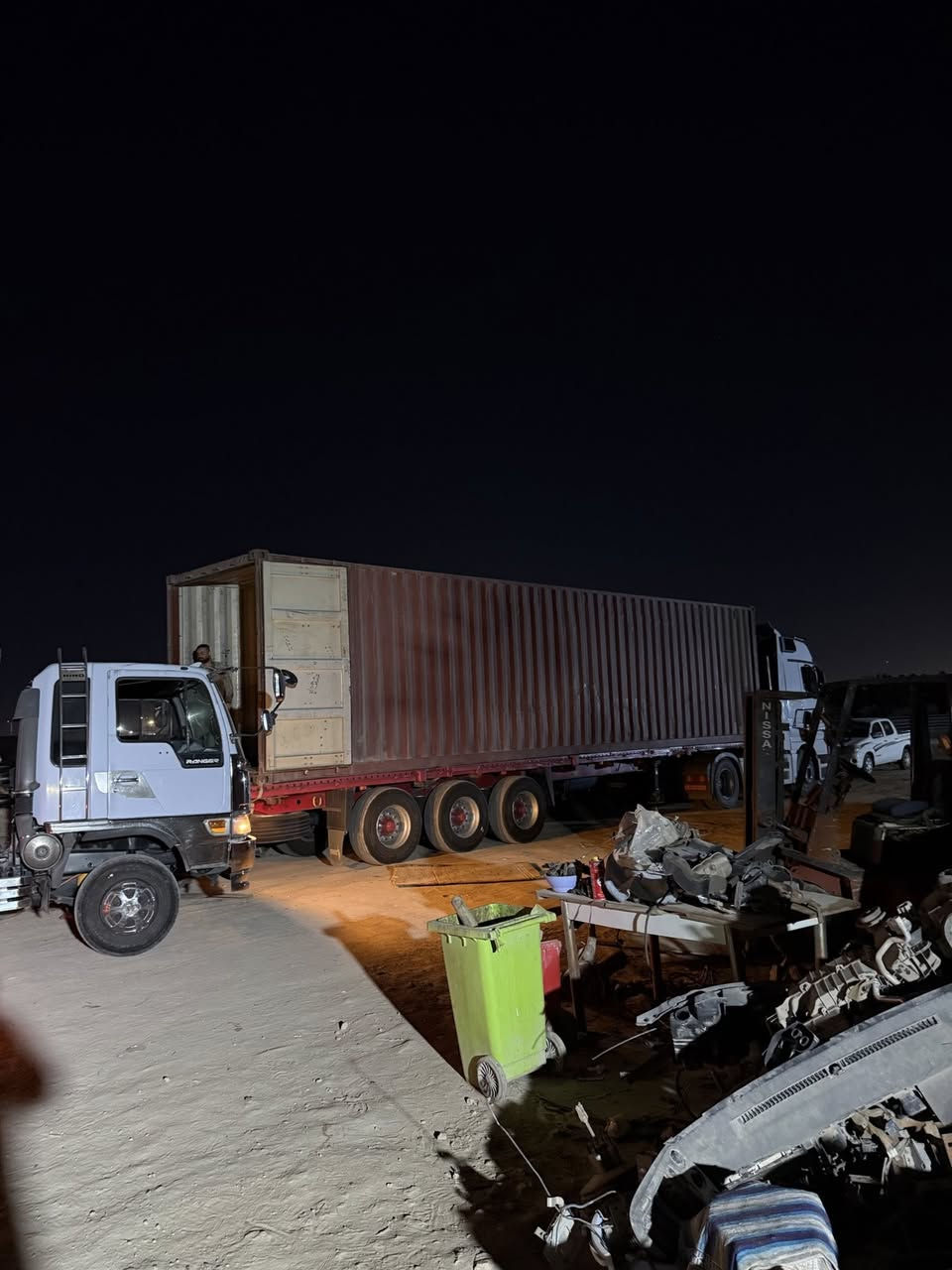 السلام عليكم حبايب
تم وصول حاويه 
كصات نيسان 
موجود قطع غيار بالكامل 
باترول 
تيتان
فرونتير 
ارماده 
باثفايندر 
اكستيرا 
انفنتي
يوجد قطع غيار السيارات بالكامل
من محركات وكير 
حداديه كشر تفرعات كشنات 
كلشي موجود 
يوجد ورشة صيانة لجميع السيارات 
من فيتر حداد كهربائي 
فحص بأحداث الطرق بالأجهزة 
كله يم كراج عبدالكاظم الخفاجي 
مكاني بابل حي صناعي الفرع الاول في حي صناعي الحله 
للاستفسار اتصال على 
***********
