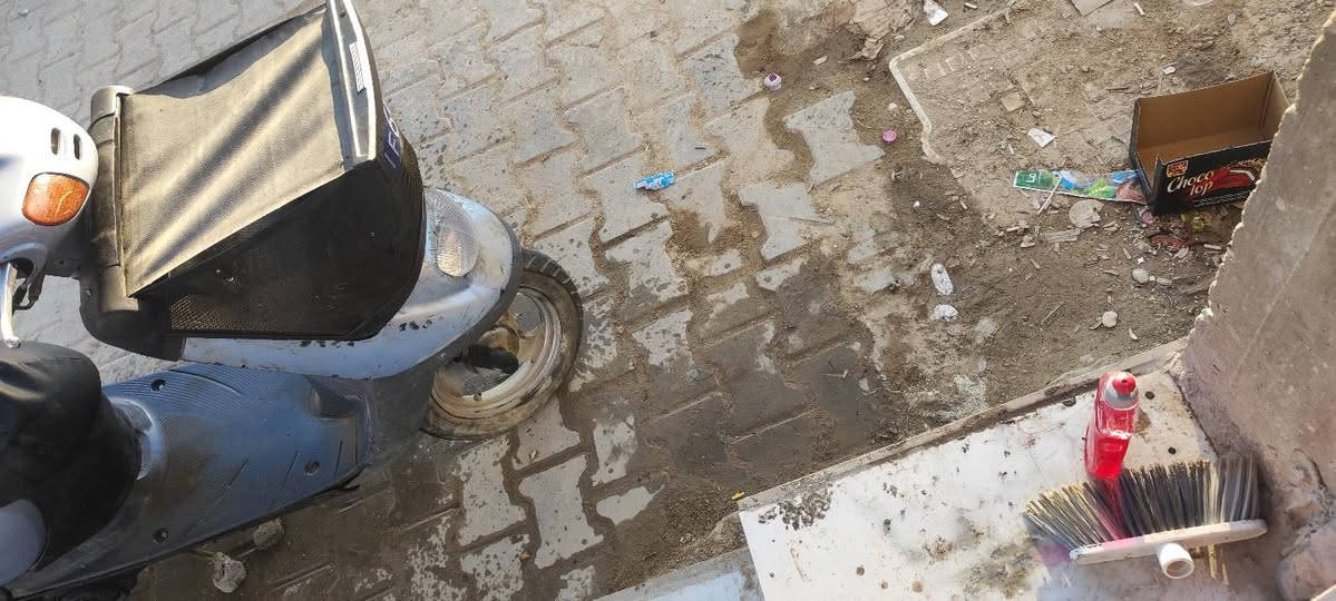 سلام عليكم شباب دراجه منغولي ماكينه ناعمه شاص مقفول نقصها باتري وبريكه امامي نظيفه عاوزها بس غسله مكاني كربلاء قضاء الحر هذا رقم الهاتف.   .***********
