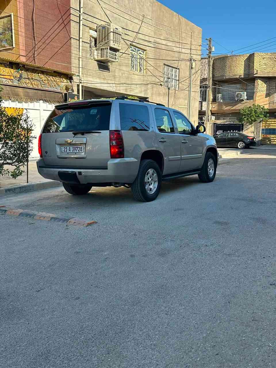 السلام عليكم تاهو خليجي 2009 ماشيه 174000 الف اصل 
كامله كل نقص مابيه باسمي شرط ولا كلوب مشتغل بالدشبول 
حداديه تخم تاير تبريد كامله من كل شي برغي ماتحط عليه 
للاتصال او استفسار على الرقم *********** السعر 225 وبيه مجال قليل المايعجبه السعر الله يرزقه بالاحسن واليشوف السعر هواي كلمن وحلاله
