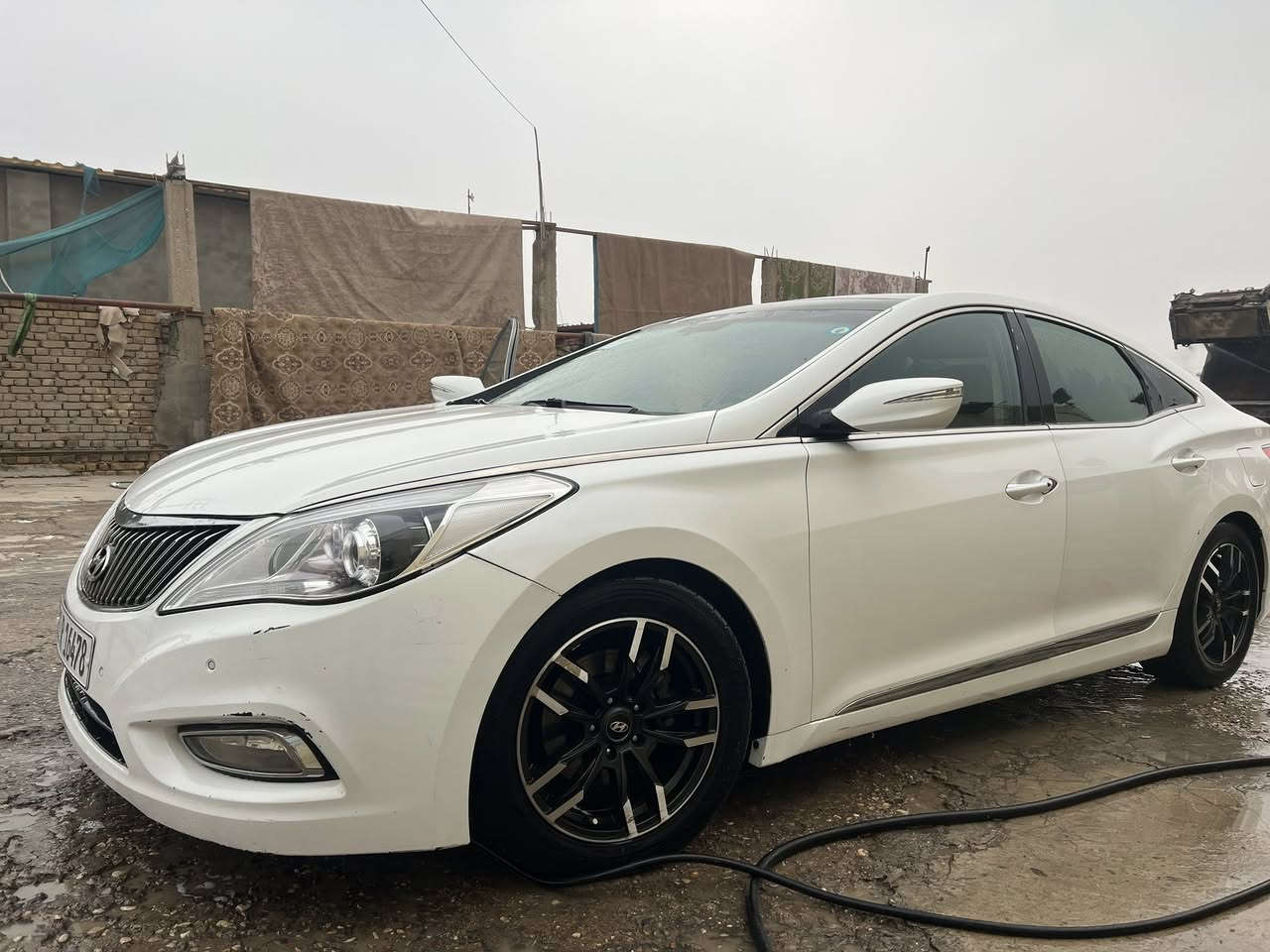 ازيرا موديل 2012
رقم بغداد 
✅ فول مواصفات
✅. VIp
✅رقم الماني دولي 
✅ بصمة تشغبل 
✅تخم تاير جديد
✅ويل كب 17
✅محرك ٦ سلندر خليجي 
✅فول 1/1 خليجي 
✅اللون ابيض صدفي 
✅تبريد قطعتين منفصل 
✅بانوراما 3حركات 
✅ستيرن شكل رياضي sport 
✅ ثلاجه 
✅تحكم ستيرن 4 جهات 
✅جلد قرميدي اصلي تطريز 
✅كشنات كهرباء السايق والصدر
✅ تخزين 2وضعية ميموري كشن 
✅تدفئة وتبريد كشنات امامي
✅منضومة ذنون عالي
✅حساس امامي خلفي
✅كشنات جلد لون ماروني
✅لد امامي خلفي ليزر
✅لايت زينون ناصي عالي متحرك
✅ايرباك عدد 8
✅نظام ABS بريك
✅ مانع انزلاق
✅نظام AUTO HOLD نزول منحدرات
✅بصمات عدد 3 مع الصندوق 
✅بردات جانبيه خلفيه بلادي
✅سماعات عدد 10 
✅بردات خلفية اصلي كهرباء 
✅ ضوء ابيض داخلي 
✅مري كهرباء شفط قلابة مع ضوء إشارة 
✅الماسحات حساس تعمل عند الأمطار
✅حداديه جديده 
السياره بيهه باب خلف السائق مبدل  نفس اللون 
والباقي كفاله 

🛑 السعر129 
المكان / ديوانية - حي الجامعه
***********
