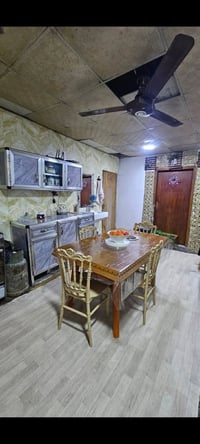 ابو دشير • ٢٠٠م • مؤثث