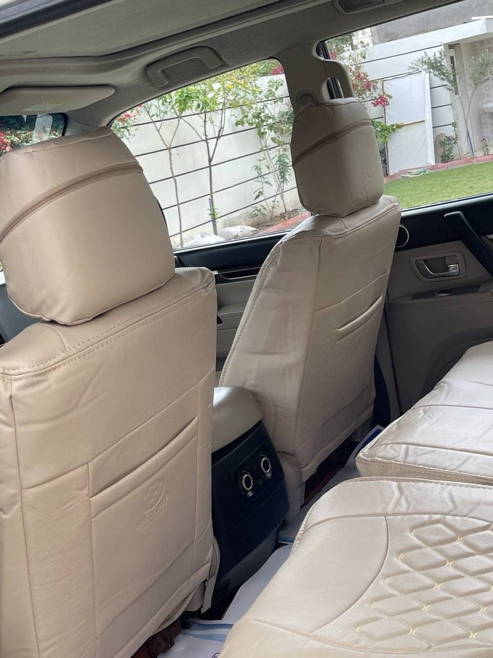 السلام عليكم
بايجيرو موديل 2010حبتور 
مواصفات الحبتور معروفه 
ماشيه 178الف
سنويه 2030
هزه جديده 
سياره خير من الله 
بيه جاملغ صبغ ايمن 
وبيه اسم  بخار بدون تنقيص 
كير خير من الله صدر جديد 
معالج طسه مسويه سياره ناعمه واحله من الصور 
السونر مرفق مع الصور والفيديو 
السعر 122بيه مجال جدا بسيط
مكان السياره بغداد البلديات قرب الأمن العامه/حي التجار 
للاستفسار على الارقام التاليه 
***********اتصال فقط
***********واتس اب فقط
