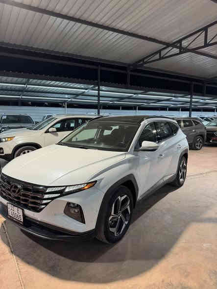 السلام عليكم 
للبيع هونداي توسان لمتد 2022 حادث السياره الصندوك مبدل نفس اللون وبارد بالجاملغ اليسار بجم كبس 
مواصفات بصمه شاشة كبيره بانوراما كير دكم تدفئه وتبريد بالكراسي الاماميه تدفئه بالكراسي الخلفيه صندوك كهرباء تتقدم وترجع بالبصمه 5 كاميرا رادارات جانبيه وخلفيه واماميه وحساسات اماميه وخلفيه وبعد بيها هواي مواصفات ورقم الشاصي داخل المنشور والسياره رقم بغداد تحويل ثاني يوم 
السعر 210 وبيها مجال بسيط 
*********** خاص او واتساب
