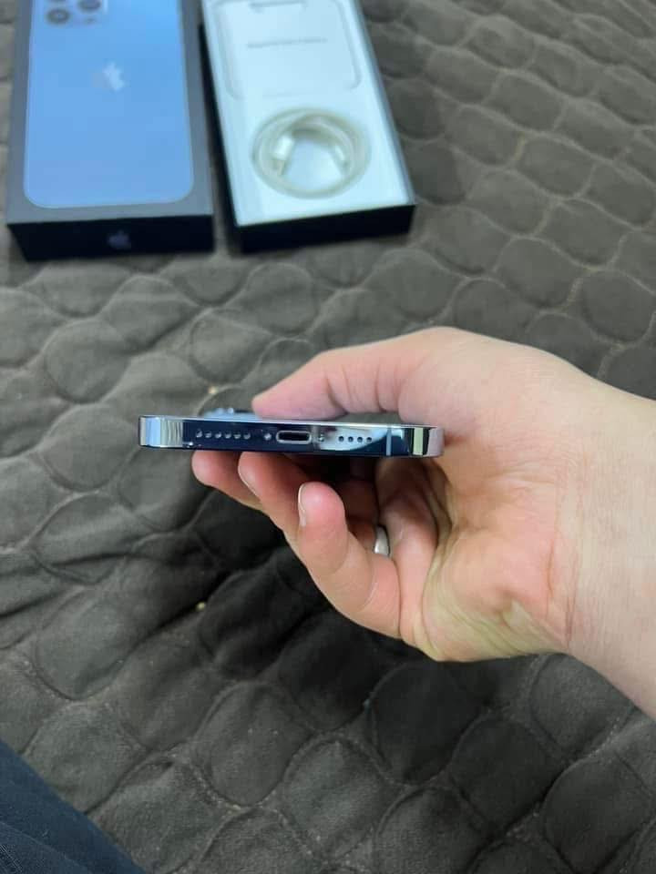 آيفون 13برو ماكس وتر بلادي ع وضع الشركة باكيته ويا ذاكرة ٢٥٦ بطارية 96 الجهاز نظيف شخط مابي سعرة٧٠٠قفل قفل للتواصل 
اتصال فقط***********
واتساب***********
