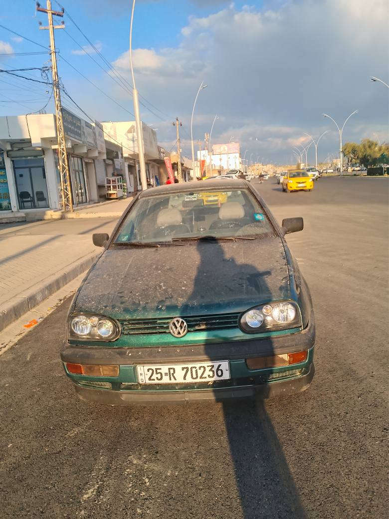 كولف نفخ موديل 1995
محرك 18كير محرك بشرط لابخار لاصرف مثل ساعه ..رقم انكليزي سنوي جديد مشروع وطني 2029
تبريد تدفئة 
كير عادي 
سقف سلايت 
قفل مركزي 
دفتر بانزين ويا 
تايرات ويل كروم جديد شديت قبل اسبوع
باتري سلف كشن درايم شفت كلا جديد 
سترين باور ايرباك بريك دسك 
سياره معمره بيدي 
مكان كركوك  ازادي  سعر40 بدون مراوس 
***********
*********** كركوك, العراق
