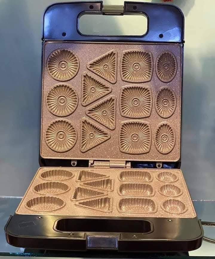 ⚡️عرض محدود خلال ٣ ايام بسعر ١٧ الف فقط ➡️

‼️‼️شواية كليجة جهاز منزلي لصنع الكليجة 
- اسطح كرانيت غير لاصقة
- القوة 1400 واط 
- اشكال وقوالب متنوعة لعمل الكليجة  13 قطعة
⭕ 
كـوت / الكفاءات / شارع الكراج

اتصـال  *********** 📞📞

‎***********
