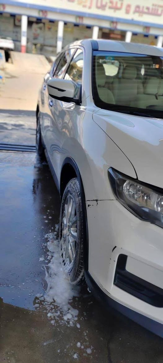 نيسان اكستريل 
موديل 2020
ماشيه ٦٣
دفع رباعي
بيها جاملغ ايمن امامي مبدل ومصبوغ
وشبر صبغ بالجاملغ الايمن الخلفي
السياره استعمال شخصي بأسم بنيه 
العنوان البراضعيه بالشارع المقابيل شارع مشروع البراضعيه
7راكب شرط التحويل

انا مكلف بالنشر للتواصل على هذا الرقم
*********** البصرة, العراق
