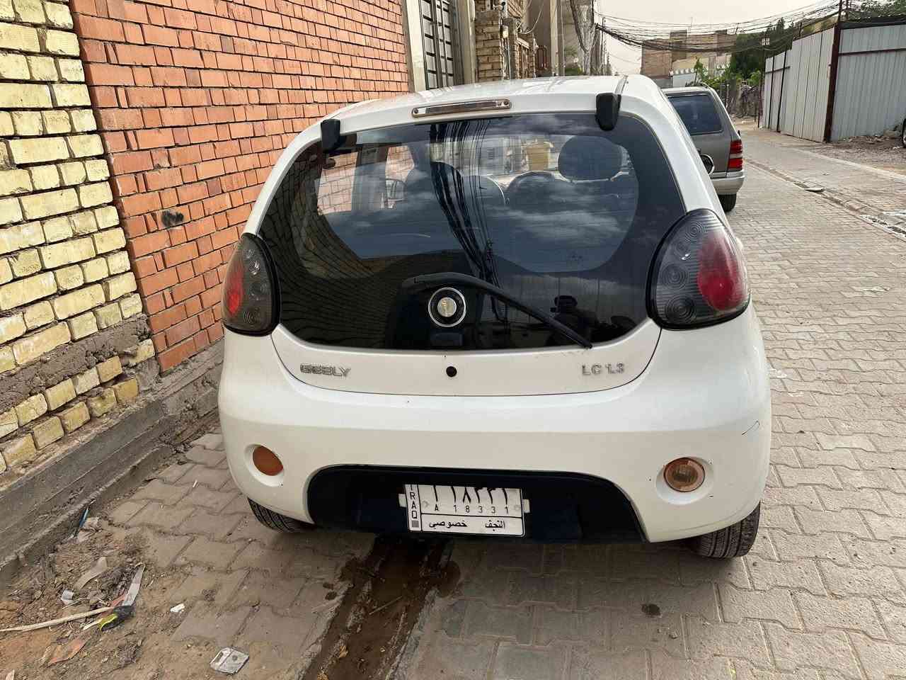 جيلي باندا موديل ٢٠١٣
محرك ١٣٠٠
السيارة مابيهة اي نقص كير محرك تبريد كله شغال 
مكفولة من الصبغ عدا الدعاميات 
ماشية ٤٣ الف كيلومتر فقط
 ب٤٥ وبيها مجال بسيط
اني مكلف بالنشر 
رقم صاحب السياره : ***********
