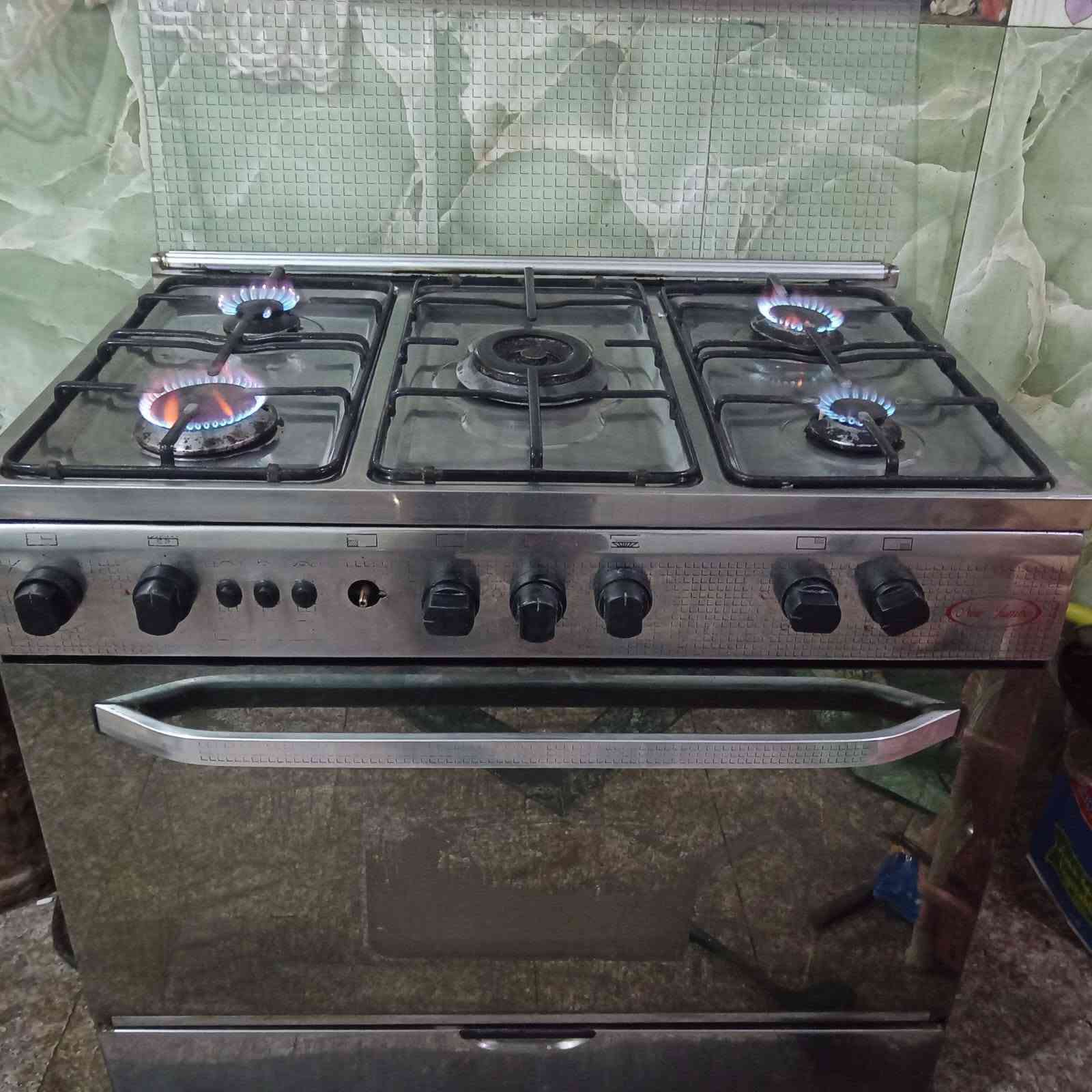 للبيع . طباخ مصري  مستعمل نظيف 
سخان الطحان  القياس الكبير


**إذا كنت صاحب هذا الإعلان وتريد حذفه لأي سبب، رجاءا أرسل رسالة إلى الدعم الفني**