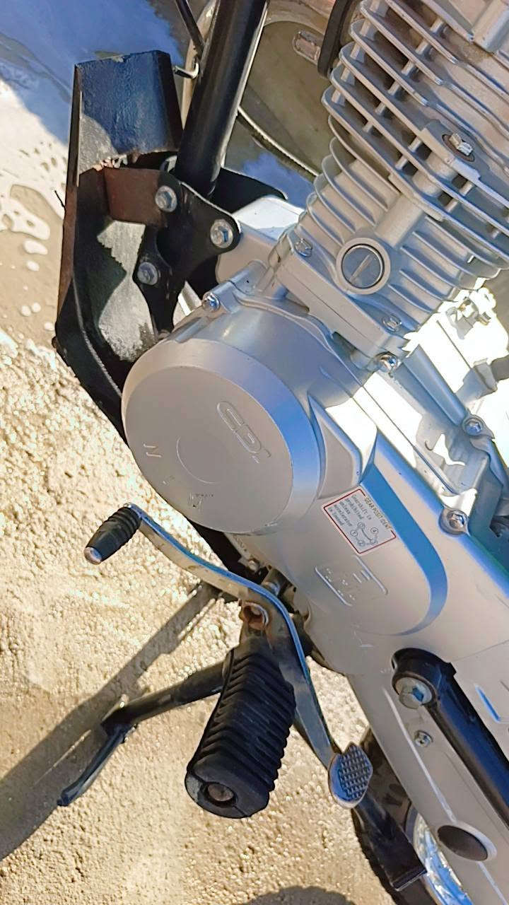 السلام عليكم شباب دراجه نامه موديل 23 اوراق كامله
  امتياز  دراجه خير من الله
بيه  نقص فقط باتري ضعيف شويه
اريد ابيعه مستعجل عل البيع 
معروضة  ب 550 وبيه مجال بسيط
للاستفسار اكثر ***********
***********
مكاني النيل
