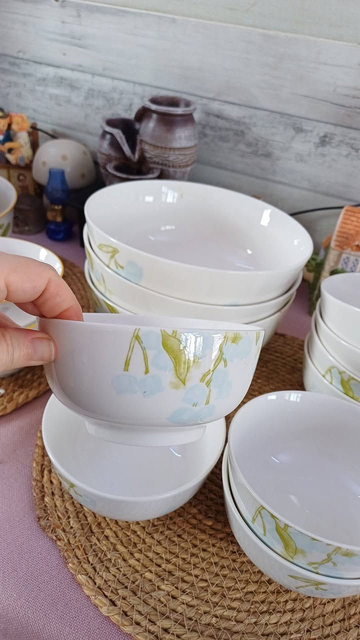 شكلها يقول حطوا فيني شي لذيذ بسرعة!
سفرة مرتبة = نفسية مرتاحة 😄✨"
مثارد بوهيمي عدد ٣ سعر القطعة ب٣٠٠٠
كاسات مرق وتشاريب عدد ٨ القطعة ب١٠٠٠ فقطط 
للحجز المراسلة على الخاص 
توصيل جميع محافظات العراق


**إذا كنت صاحب هذا الإعلان وتريد حذفه لأي سبب، رجاءا أرسل رسالة إلى الدعم الفني**