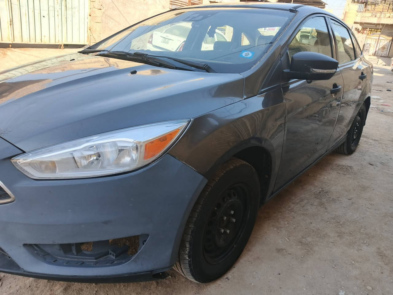 فورد فوكس 2018 حادثها بنيد وجاملغ ماشيه 150 كم محرك كير مكفوله حداده تخم تاير بسمي السياره للبيع السعر 90بيها مجال او مراوس للاستفسار ***********
