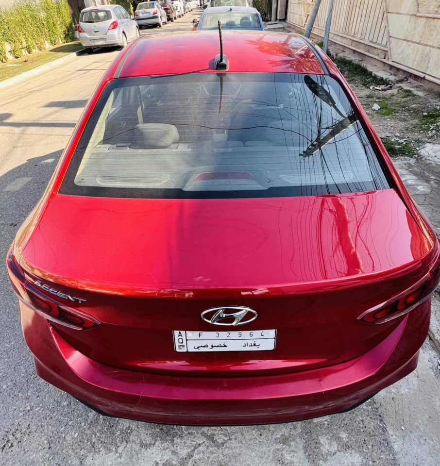 أكسنت 2018 شكل 2020لون ماروني رقم بغداد ماشيه 66 ميل
محرك 1600 gdi گير AT المرغوب 
المواصفات  فوول 1/1
دعاميه اماميه رياضية 3 بصمات تشغيل وابواب ( بصمه احتياط بلادية ) شاشه تبريد فتحة سقف مقاعد هيترات داخل لونين بيج واسود رادار قيادة تحديد مسار  قياده اشاير مري شاشة چبيره  كامره دواره كار بلي  خرائط مثبت سرعة تحكمات استيرن تبريد +تدفئه صدر جديد ويل كب جبير تخم تاير سياره جديده واقتصاديه 
حادثها جاملغ لايسر وبنيد ومخاوين بصبغ جاملغ اليمن وبيها باب خلفي نصه صبغ وبيها حالوب خفيف ينعد ع اصابع 
السعر 105$ 
رقم الهاتف  ***********
