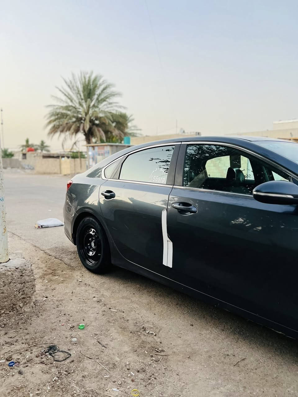 سلام عليكم للبيع كيا فورتي 2019 (كير ATM) حره تحويل ثاني يوم وارد كندي بدون صور حادث حادثهة جاملغ وباب جهت سايق بيهة شبر كلير موضح بصوره بيهة بدايه رواجز موصفات EX دفئه كشنات تدفئه دركه قياده ذاتيه لايت فراشه زنون عالي ناصي تبريد تدفئه كله شغال ماشيه 240 الف كيلو مكاني بغداد سعر السياره 127 وبيهة مجال بسمايه رقمي / ***********
