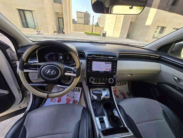 توسان 22 خليجي
للمراوس ب امريكي حادث خفيف
مواصفات معروفة فول عده الفتحه والجلد
رقم بغداد باسمي بيها بارد كد اصابع موضح بالصور
مكانها بغداد ***********
