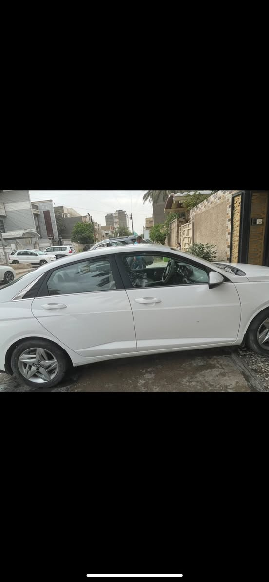 سلام عليكم 

Accent 2024 خليجي مكفوله من الصبغ

شاشه CarPlay تحكمات بلمري سويج عدد 2 سياره جديده استخدام شخصي 

مكان السياره / شارع فلسطين ساحه بيروت   ***********
