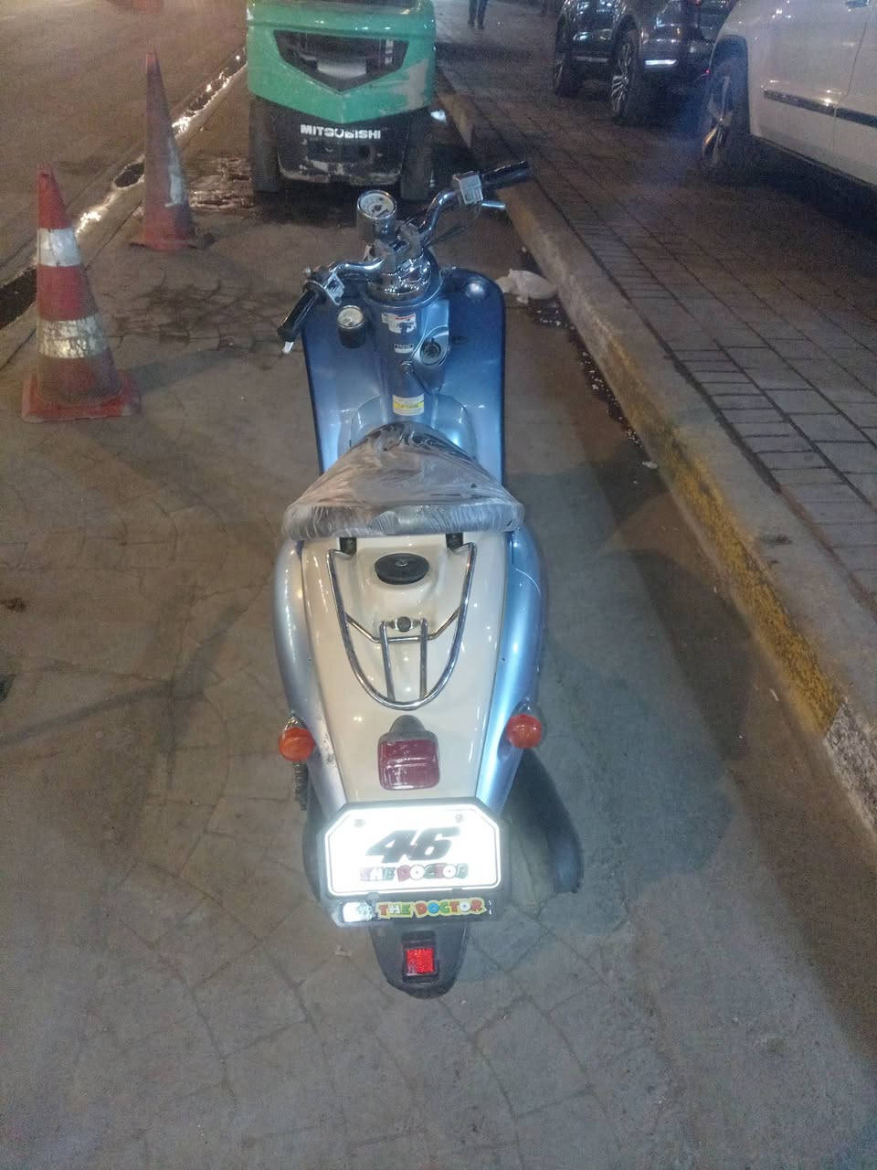 كلاسك فحل سلف وهندر شلعه معدل كهربائيات كلها شغاله السعر ٣٢٥ وبيها مجال بسيط السكن البنوك الاتصال ***********
