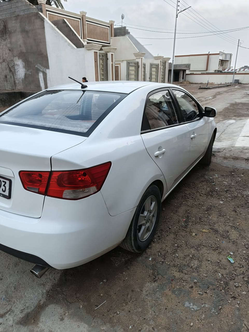 سلام عليكم سيراتو 2013سياره خليجيه سياره نضيفه بيه طخه بصيطه بل صندوق سياره حيل حلوه محرك 1600 المرغوب رقم نكليزي سنويه لل2029 سياره كلش حلوه شراي يتصل ع رقم *********** اتصل وبيك خير وتددل سعر 90 وبيه مجال
