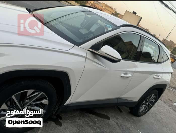 السلام عليكم
للبيع توسان خليجي موديل 2024

اللون ابيض 

ماشية 30,000 km

سياره بيها بارد بالبنيد ورصعه بالجاملغ الخلفي الايمن والباب الخلفي الايمن موضحات بالصور

مواصفات :

3 وضعيات قياده 

كشنات جلد ابيض 

سايد بريك دكمه 

تحكمات ستيرن 

اوتو هولد

تشغيل عن بعد 

ابل كار بلي واندرويد اوتو

تبريد قطعيتين

وباقي المواصفات معروفه 

السعر ٢٠٥ ورقه وبيها مجال بسيط 

مكاني بغداد الطالبية 

للاستفسار ***********
